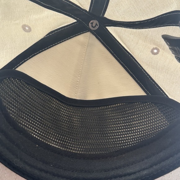 True Religion Adjustable White /Black Hat Cap SnapBack - Picture 7 of 7